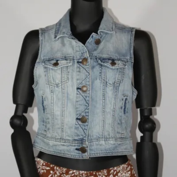 American Eagle Outfitters, Women's Denim Sleeveless, collared Vest, Size M - Picture 1 of 3